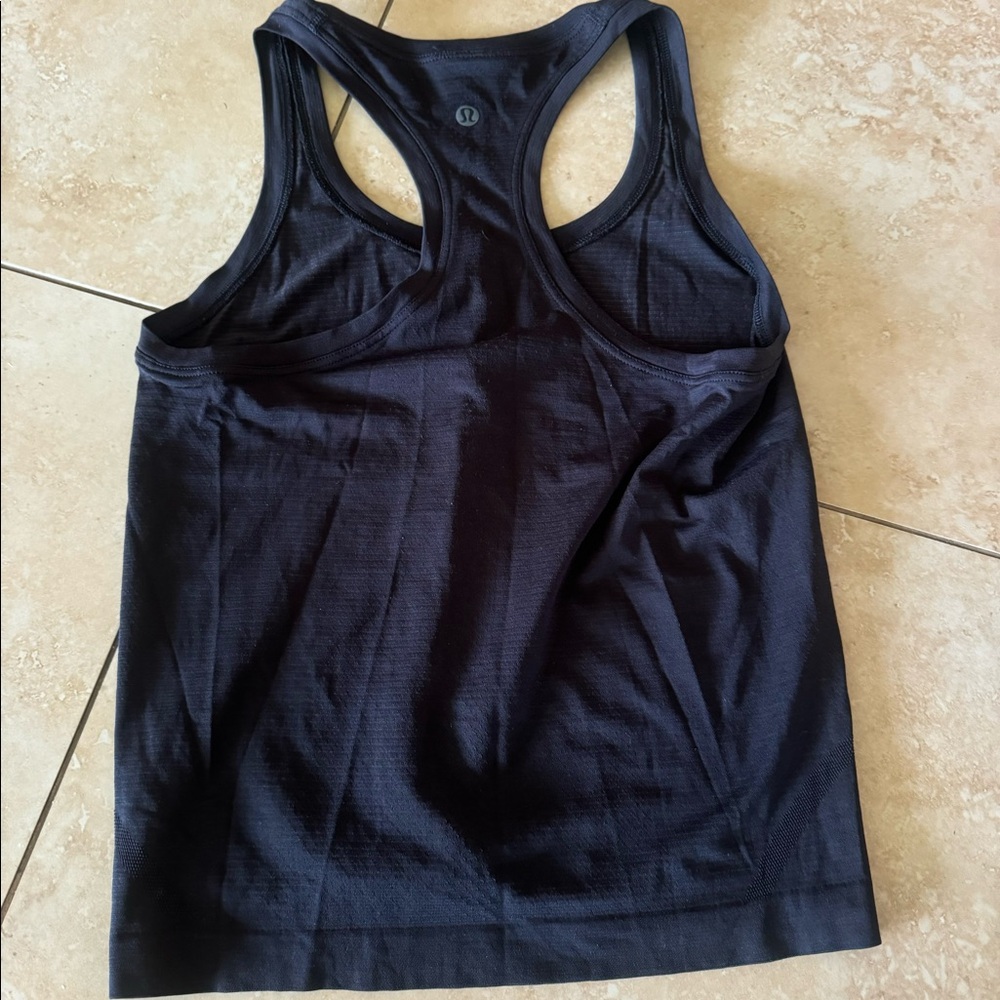 lululemon swiftly tech racerback tank top waist length black size 4